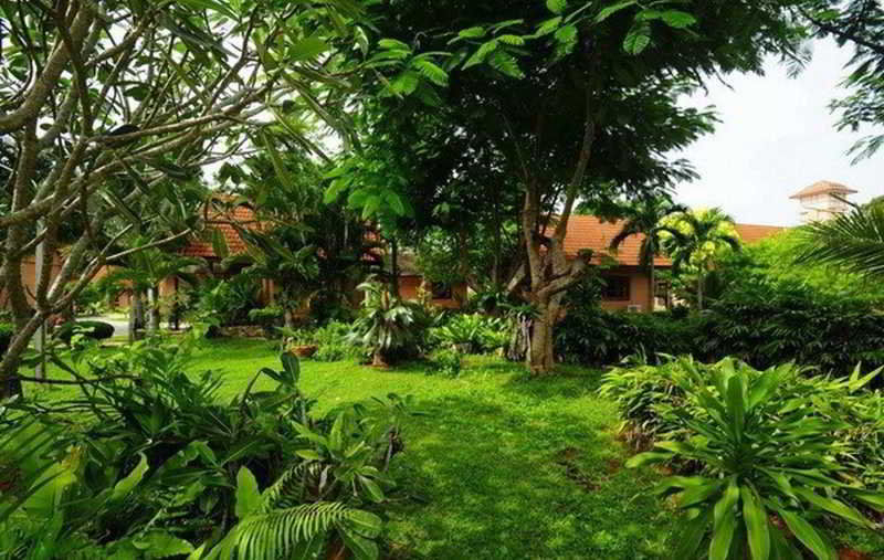 Alongkot Beach Resort Khanom Buitenkant foto