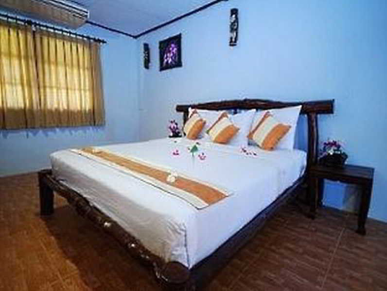 Alongkot Beach Resort Khanom Buitenkant foto