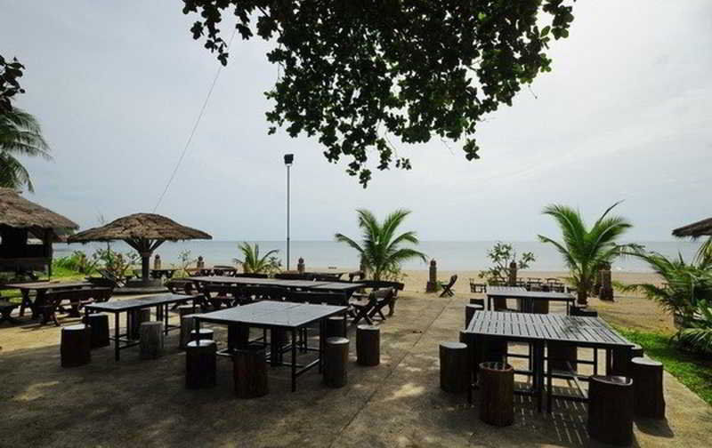 Alongkot Beach Resort Khanom Buitenkant foto