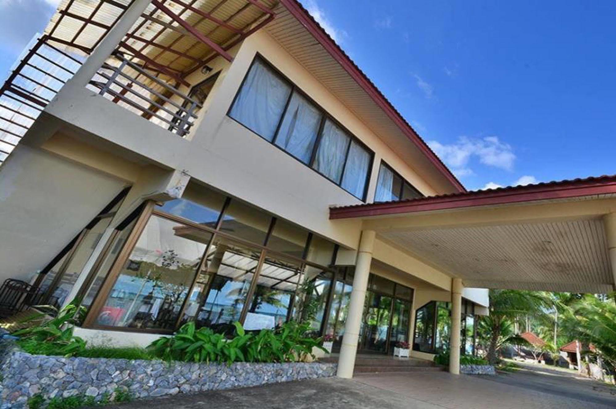 Alongkot Beach Resort Khanom Buitenkant foto