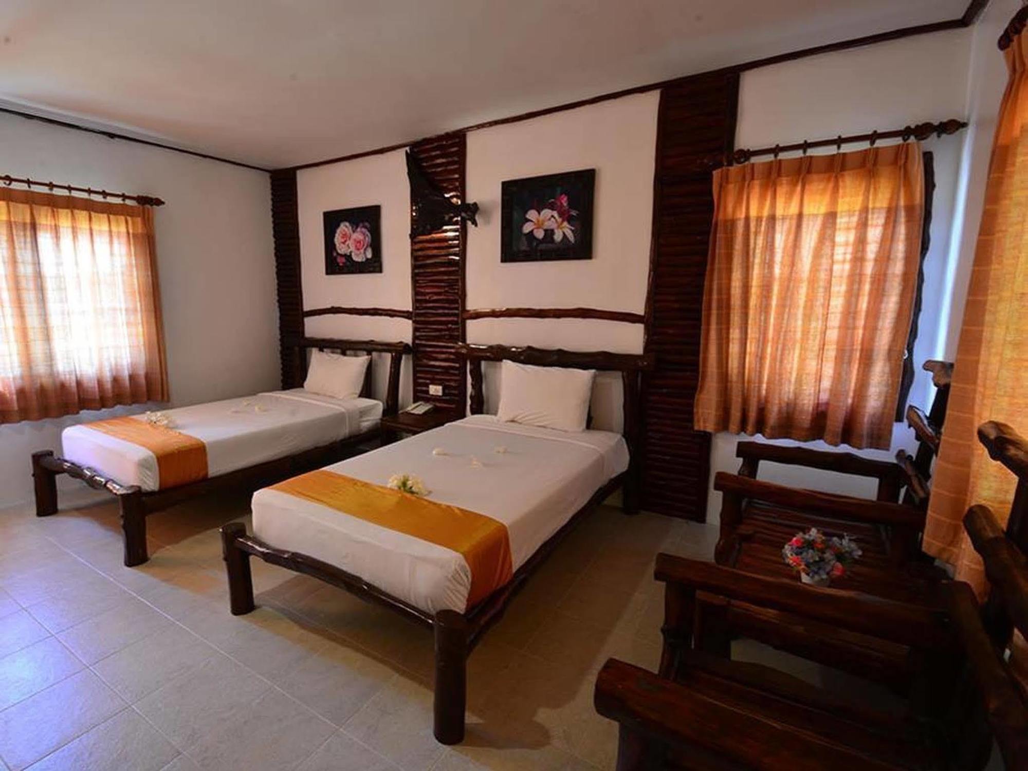 Alongkot Beach Resort Khanom Buitenkant foto