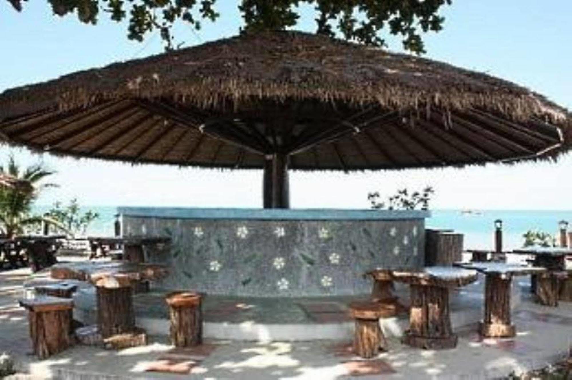 Alongkot Beach Resort Khanom Buitenkant foto